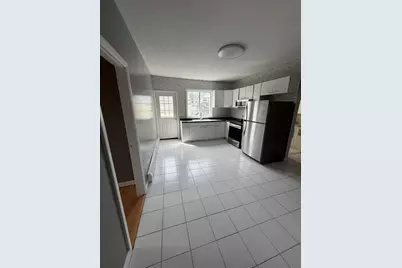 5 Washington Sq #2, Gloucester, MA 01930 - Photo 1