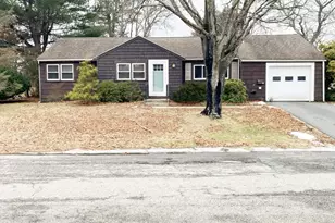 79 Woodland Dr, Framingham, MA 01701 - Photo 1