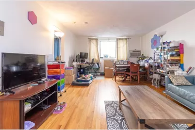 25 Linden Ave #1, Somerville, MA 02143 - Photo 1