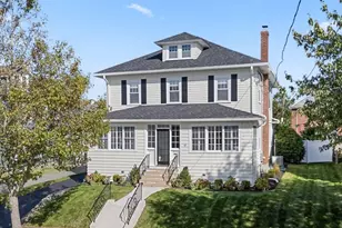 18 Hillcroft Ave, Worcester, MA 01606 - Photo 1