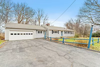 21 Trinity Ave, Worcester, MA 01605 - Photo 1