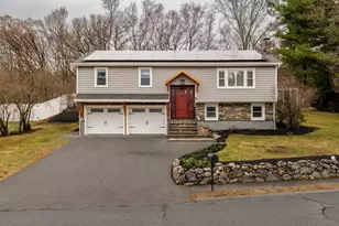 29 Winn Valley Dr, Burlington, MA 01803 - Photo 1