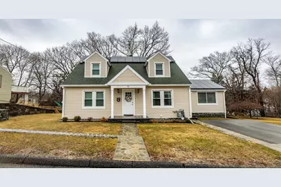 32 Framington St #2, Worcester, MA 01603 - Photo 1
