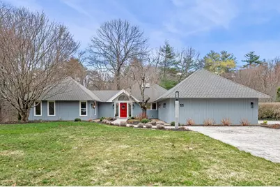 11 Brentwood Way, Ipswich, MA 01938 - Photo 1