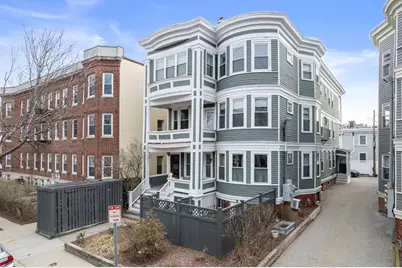 122 Trowbridge #1R, Cambridge, MA 02138 - Photo 1
