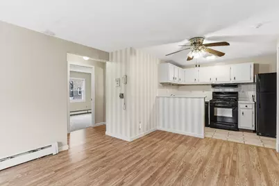 136 Tyngsboro Rd #7, Chelmsford, MA 01863 - Photo 1