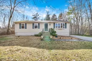 10 3rd St, Amesbury, MA 01913 - Photo 1