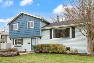 17 Gallows Hill Rd, Salem, MA 01970 - Photo 1