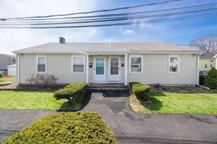 63 Johnson St, Pawtucket, RI 02860 - Photo 1