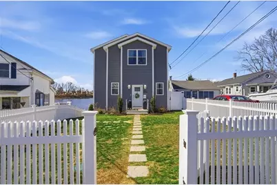 86 Ocean View Ave, Swansea, MA 02777 - Photo 1