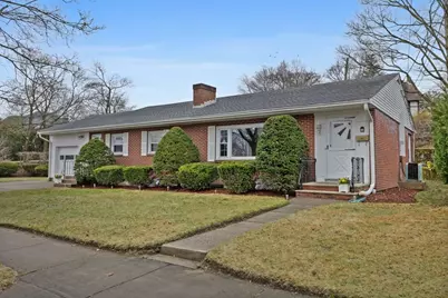 14 Schofield Dr, Newton, MA 02460 - Photo 1