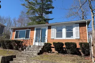 42 Taylor Point Rd, Pembroke, MA 02359 - Photo 1