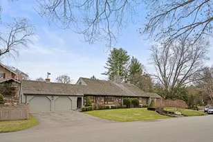 2 Edgewater Pl, Winchester, MA 01890 - Photo 1