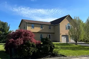 10 Jane Howland Dr, Seekonk, MA 02771 - Photo 1