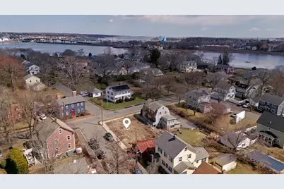 35 Felt St, Salem, MA 01970 - Photo 1