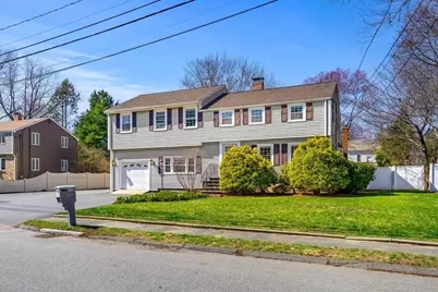 6 Crawford Dr, Woburn, MA 01801 - Photo 1