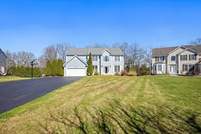 16 Blackstone Ln, Grafton, MA 01560 - Photo 1