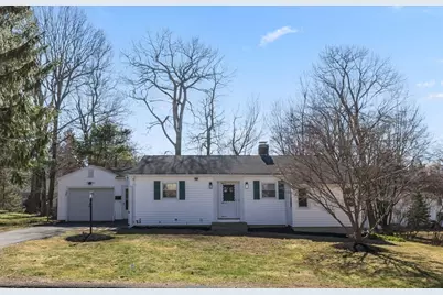 4 Crestwood Rd, Paxton, MA 01612 - Photo 1