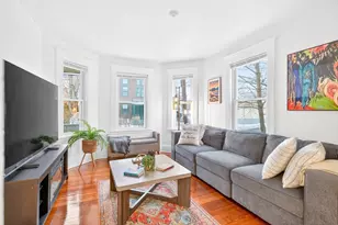 6 Brattle St, Arlington, MA 02476 - Photo 1