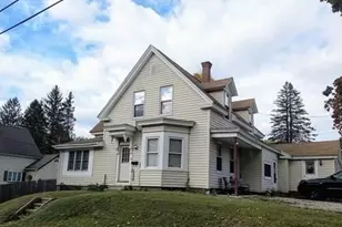 27 Pleasant St, Templeton, MA 01468 - Photo 1