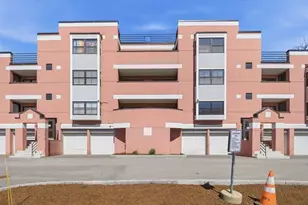 60r Gibson St, Boston, MA 02122 - Photo 1