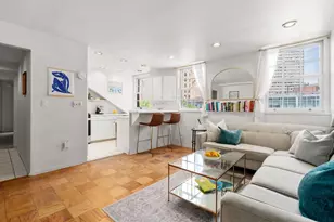 17 Bowdoin St, Boston, MA 02114 - Photo 1