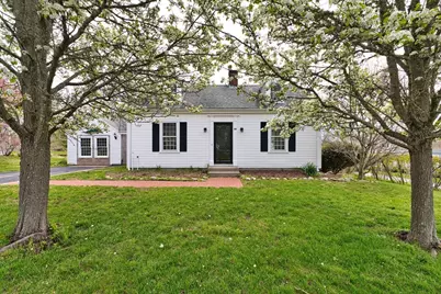 86 Shipyard Ln, Dartmouth, MA 02748 - Photo 1