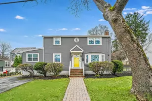 62 Sycamore Rd, Melrose, MA 02176 - Photo 1