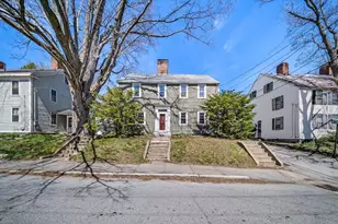 25 High St, Amesbury, MA 01913 - Photo 1