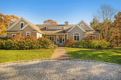 35 Spinnaker Dr W, Mashpee, MA 02649 - Photo 1