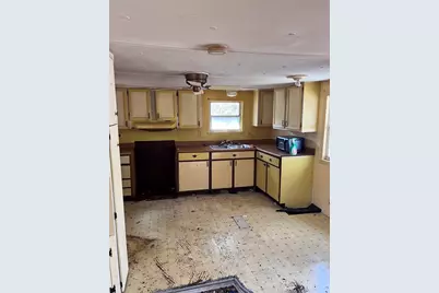 1032 N. Main #3, Killingly, CT 06241 - Photo 1