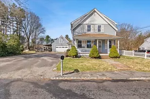 53 Woodlawn St, Taunton, MA 02718 - Photo 1
