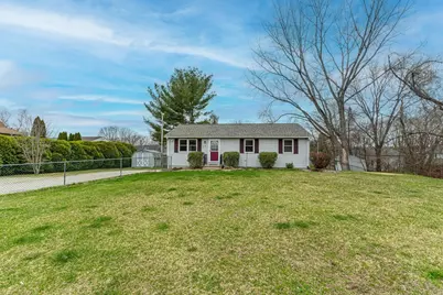 6 Marilyn Dr, Webster, MA 01570 - Photo 1