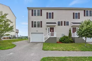 28 Bittersweet Blvd, Worcester, MA 01607 - Photo 1