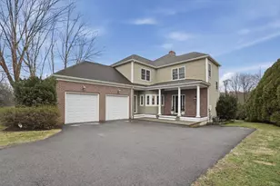 531 Salisbury St, Worcester, MA 01609 - Photo 1