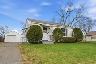 178 Penrose St, Springfield, MA 01109 - Photo 1