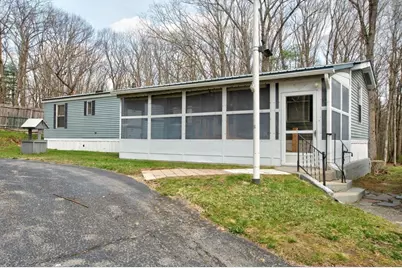 137 Central St, Ashburnham, MA 01430 - Photo 1
