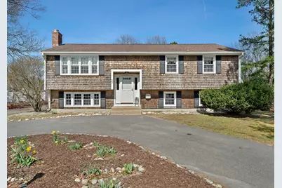 52 Montgomery Dr, Plymouth, MA 02360 - Photo 1