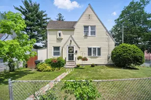 91 Braddock St, Springfield, MA 01109 - Photo 1