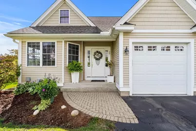 123 Carrington Ln #123, Uxbridge, MA 01569 - Photo 1