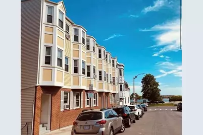 206 H St #3, Boston, MA 02127 - Photo 1