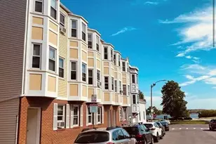 206 H St, Boston, MA 02127 - Photo 1
