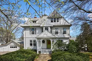 27 Crescent St, Northampton, MA 01060 - Photo 1