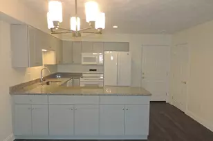 28 Greenleaves Dr, Amherst, MA 01002 - Photo 1