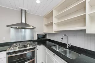 18 Bennett St, Manchester by the Sea, MA 01944 - Photo 1