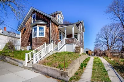 546 Snell St, Fall River, MA 02721 - Photo 1