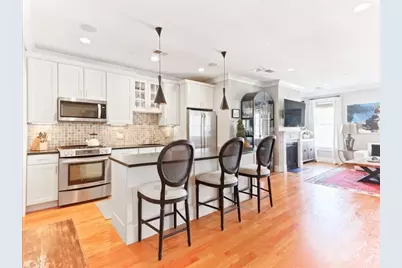525 E 7th St #5, Boston, MA 02127 - Photo 1