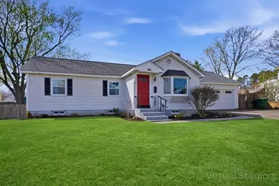 98 Greenpoint Cir, Chicopee, MA 01020 - Photo 1