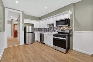 129 Harrishof, Boston, MA 02121 - Photo 1
