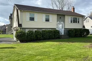 16 Watson St, Chicopee, MA 01020 - Photo 1